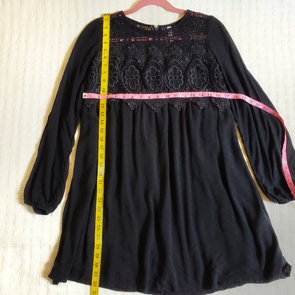 SOLD!!!        Xhilaration Black Floral Lace Dress - Picture 3 of 6